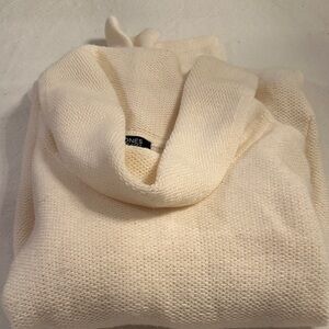 Jones New York Cream Knit Sweater